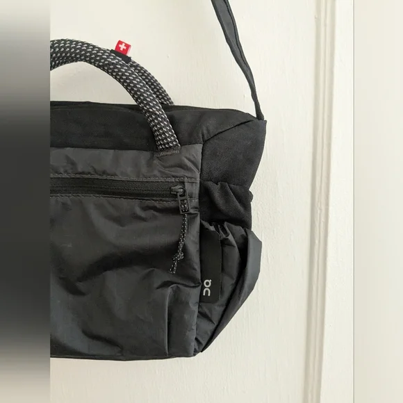 On Running Track Pack Mini Elite - Picture 3 of 4